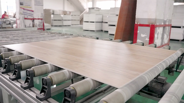 spc-flooring-factory-7